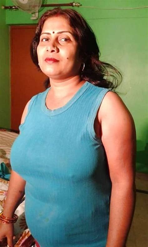 Desi nude aunty